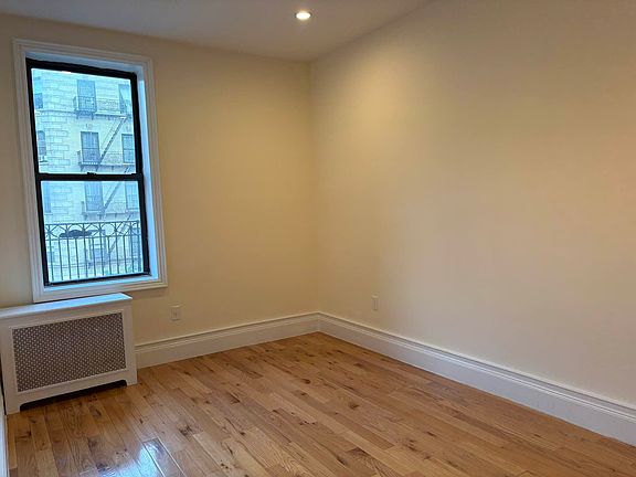 5th image of 943 Saint Nicholas Ave #4C