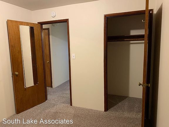 4th image of 5403 Phinney Ave N #4116817
