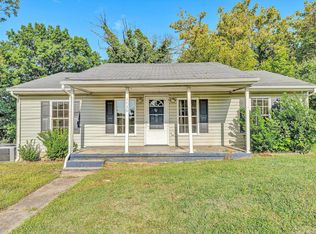 1130 Van Buren St NW, Roanoke, VA 24017