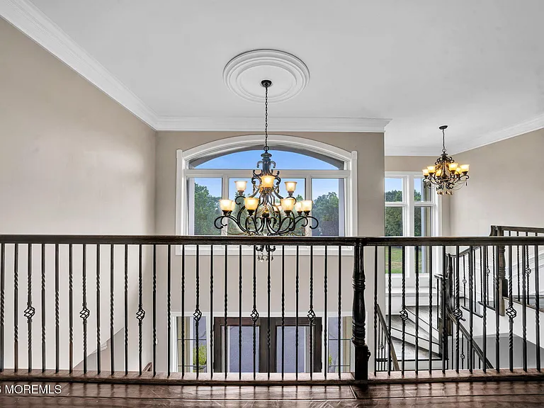 2 Hop Brook Ln — Photo 49
