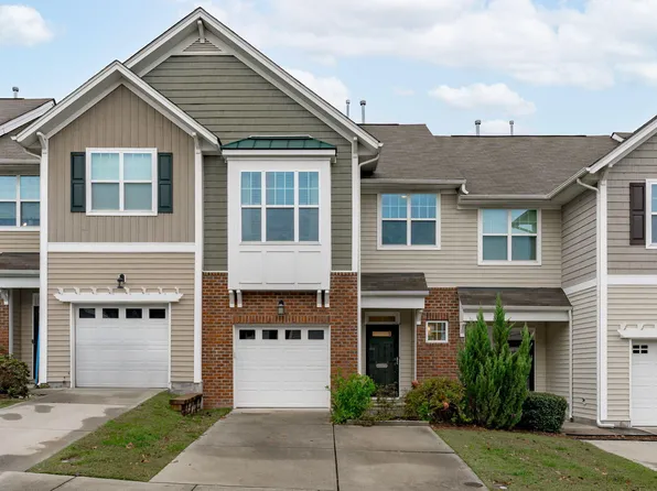 7224 Ladbrooke St, Raleigh, NC 27617