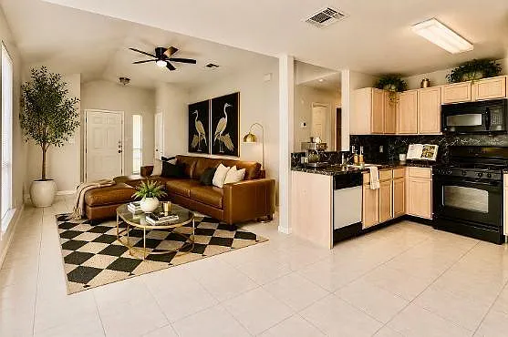 3 bed, 2.0 bath, 1250 sqft, $1,995 — Photo 1
