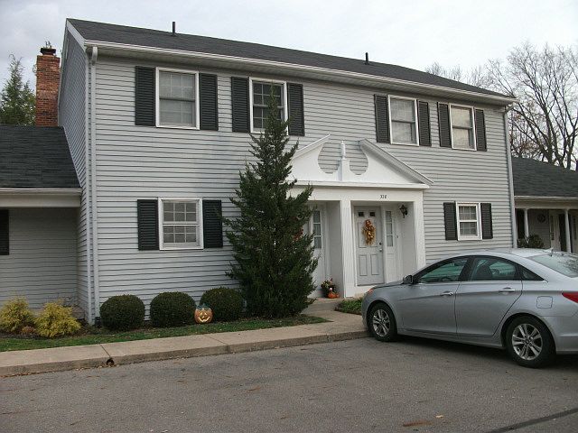 2nd image of 326 Constitution Dr