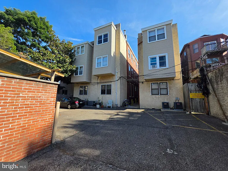 1828 Green St #-1R — Photo 13