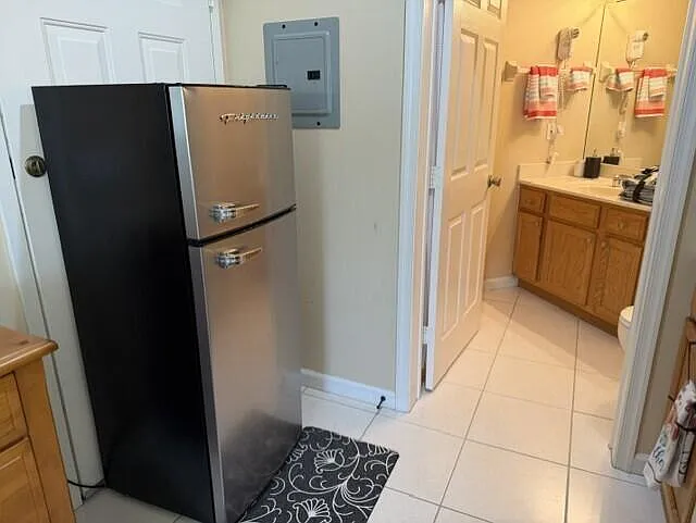 8290 Mulligan Cir #B — Photo 11
