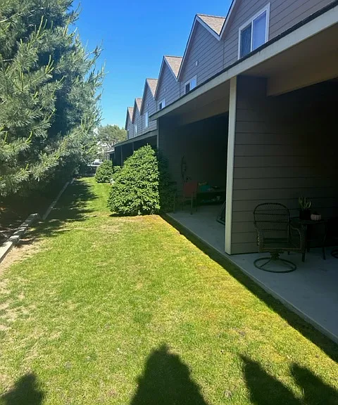 703 Symons St — Photo 24