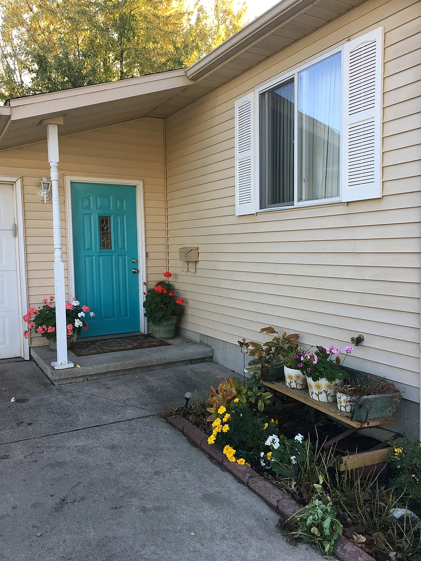 334 N Plane St photo 1