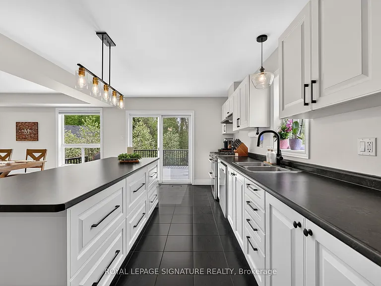 340 Wild Rose Dr — Photo 2