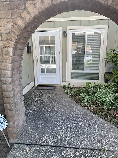 1st image of 1111 Evelyn Ln