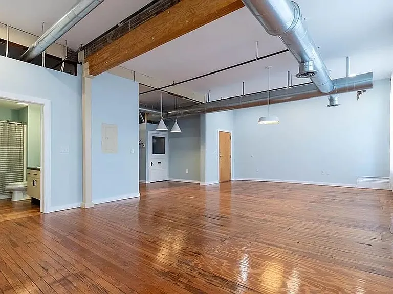 1204 1st Ave #303 — Photo 14