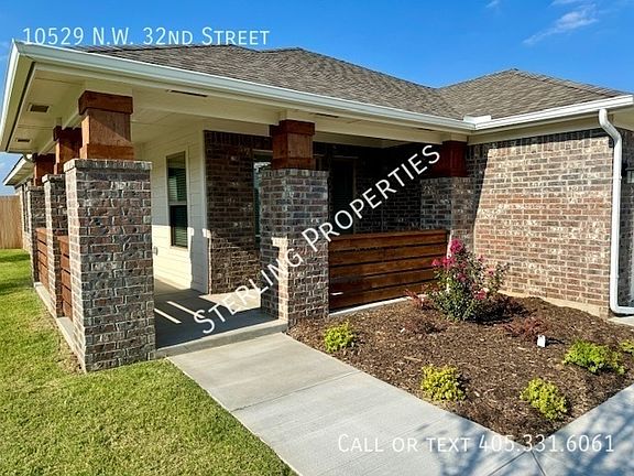 4th image of 10529 NW 32nd St