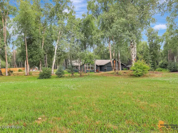 289 E New Field Dr, Wasilla, AK 99654