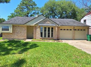 605 Noreda St, Angleton, TX 77515