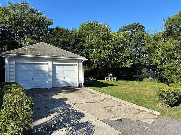 5th image of 59 Fottler Ave