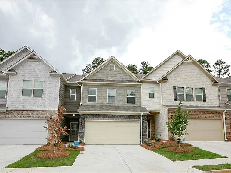 2948 Wild Laurel Ct — Photo 2