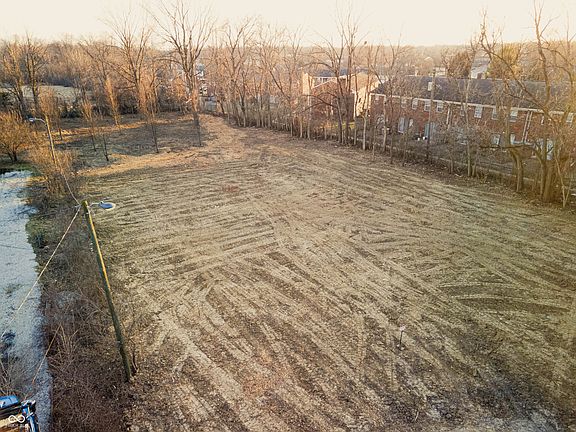 2nd image of 4859 E 64th St