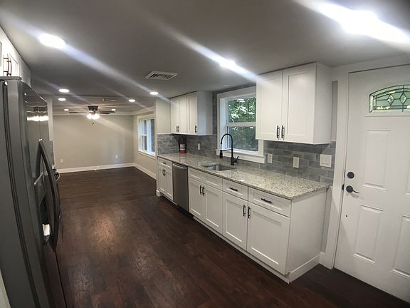 3rd image of 57 Cypress Dr
