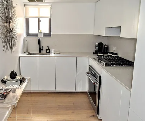 Rented by Greystar | media 4