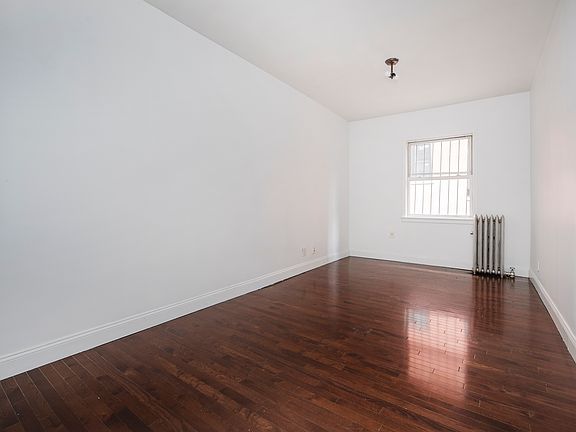 3rd image of 795 Flatbush Ave #2
