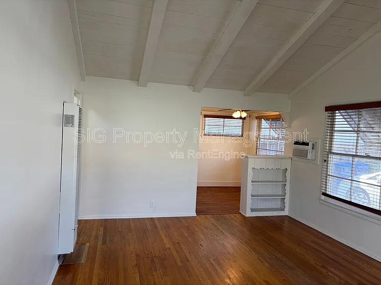 5071 Kester Ave #5071 — Photo 13