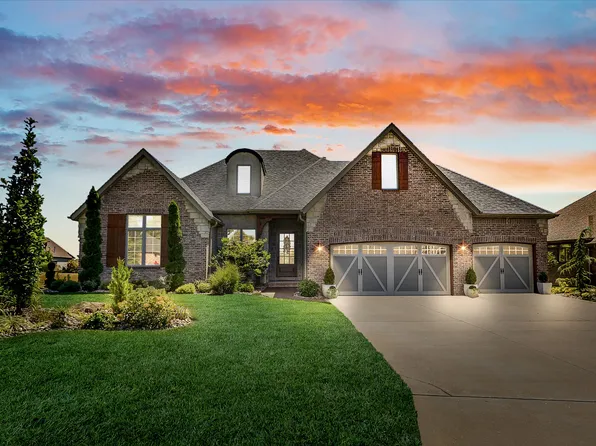 3260 W Ridge Run Street, Springfield, MO 65810