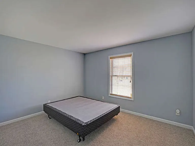 110 Fox Dale Rd — Photo 43