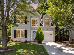 1405 Swaying Branch Ln, Lake Wylie, SC 29710