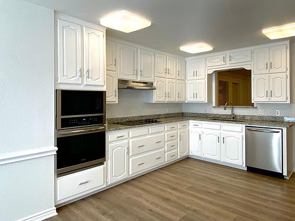 3rd image of 3105 Shenandoah Dr
