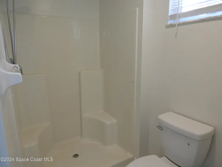 4825 47th Ct — Photo 23