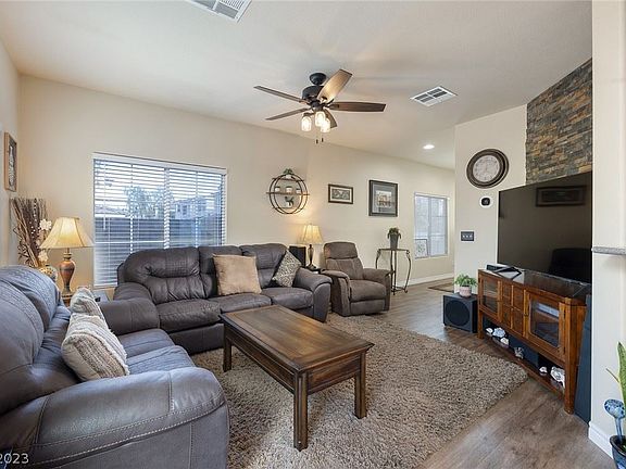 4th image of 261 Jaramillo Ct