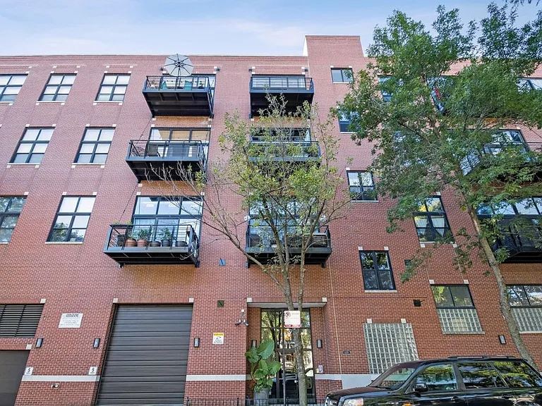 1934 N Washtenaw Ave #315 — Photo 9