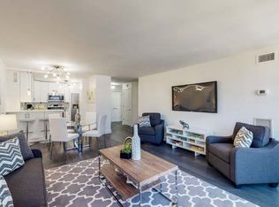 1030 N State St APT 2C, Chicago, IL 60610
