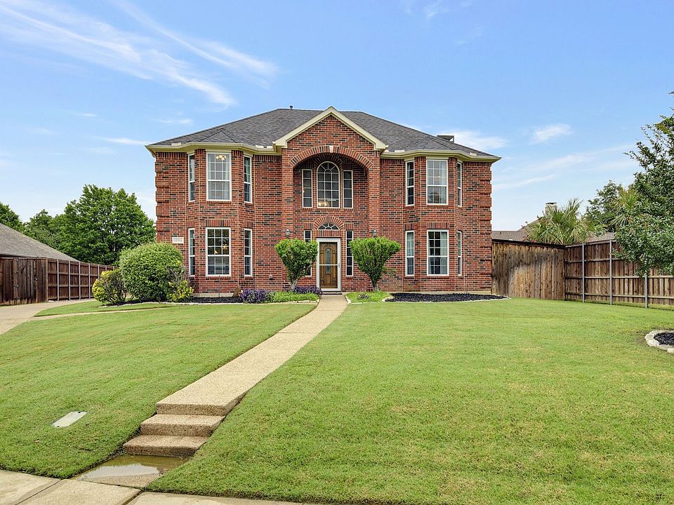 1st image of 1504 Lakehurst Dr