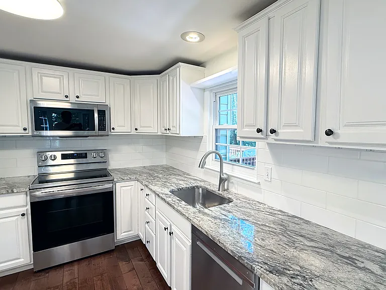10100 Walnut Wood Ct — Photo 18