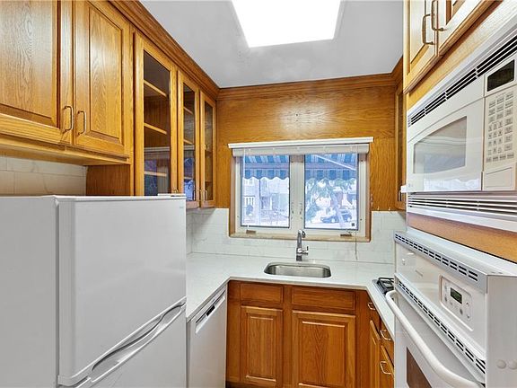 5th image of 4411 Kings Hwy