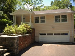 895 Country Club Rd, Bridgewater, NJ 08807