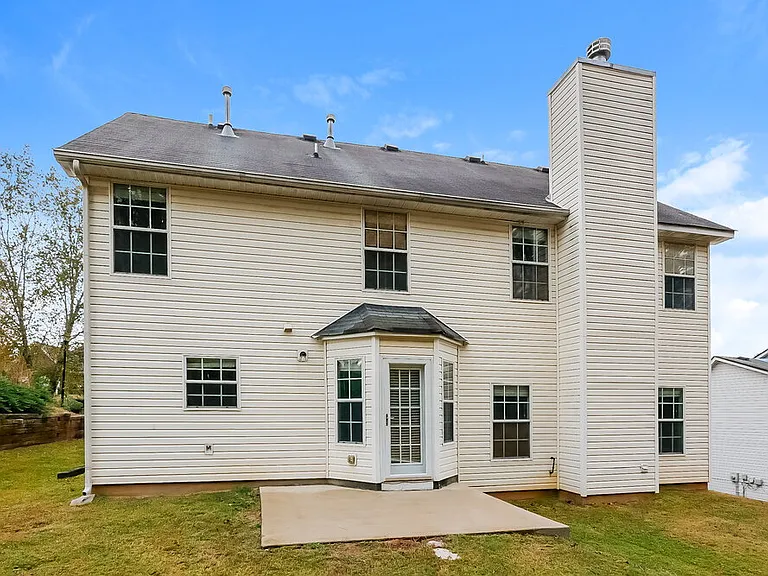 112 Garrison Ln — Photo 17