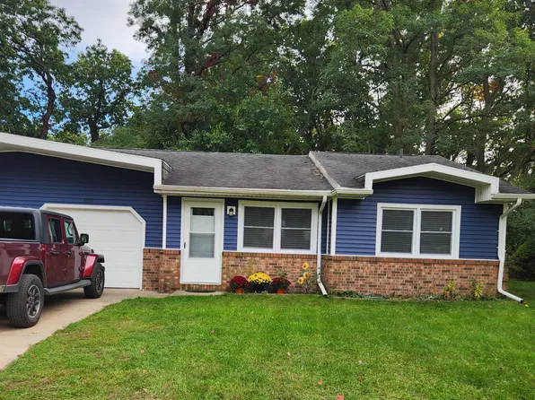 3969 Reinhardt Dr #1, Stevensville, MI 49127