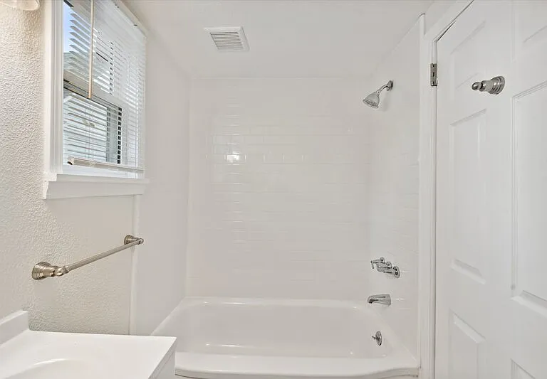 4039 Vermaas Ave — Photo 22