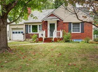 5343 Rosewood St, Roeland Park, KS 66205