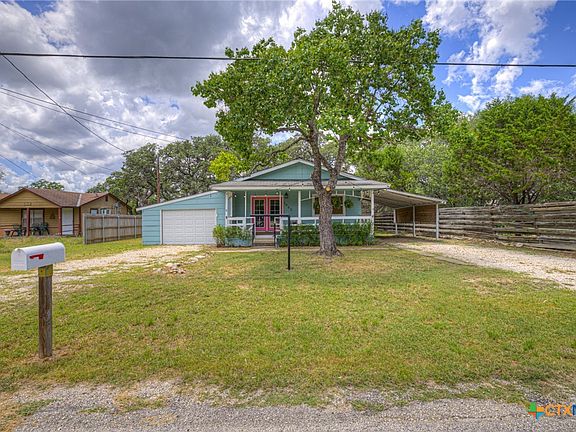 3rd image of 1685 Lakeview Dr