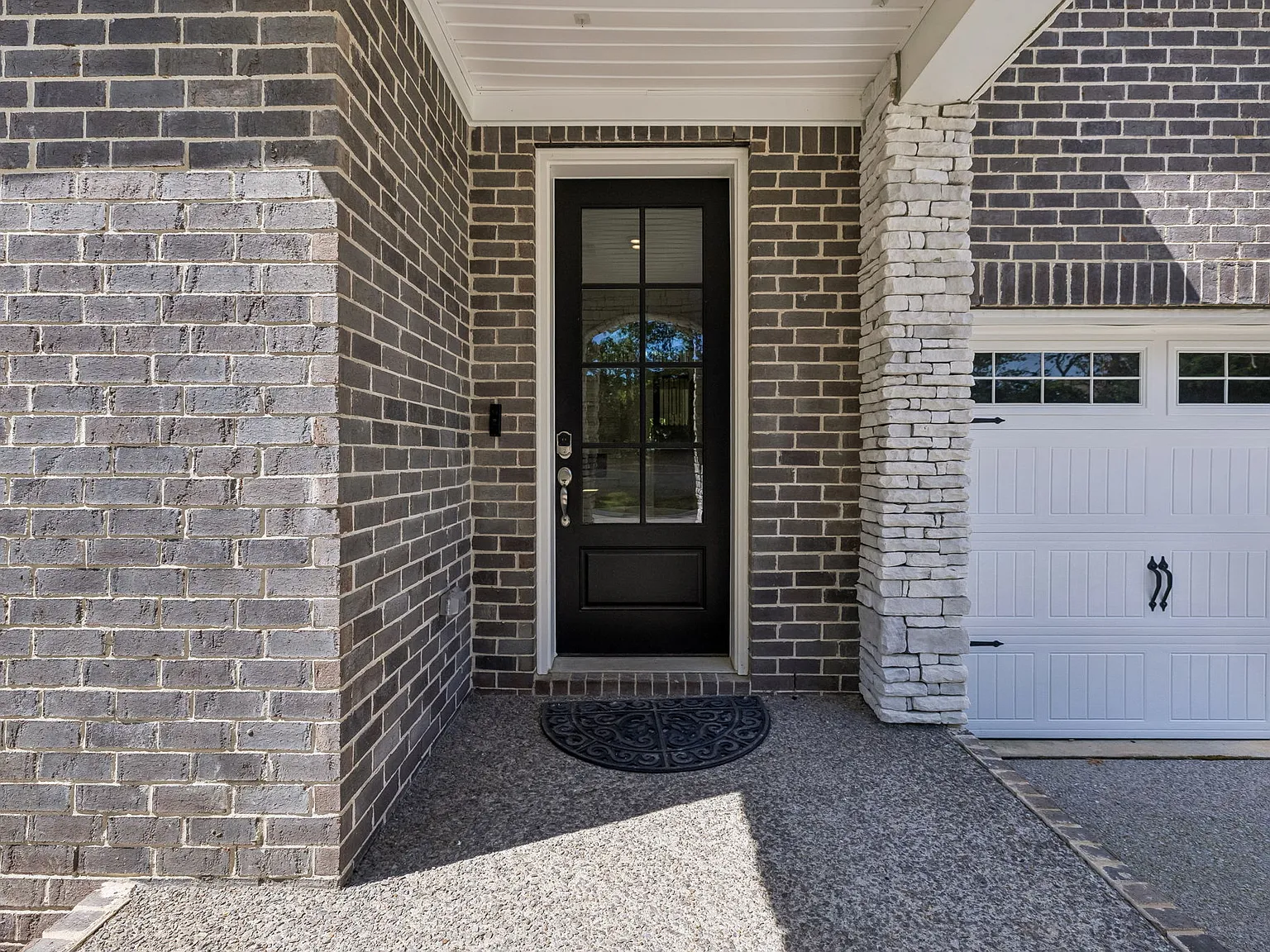 5 bed, 3.5 bath, 3435 sqft, $4,000 — Photo 4