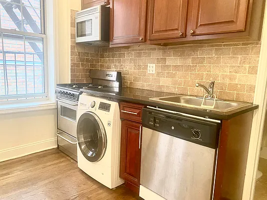 Rented by Corcoran | media 40