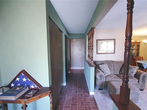 4th image of 225 Gemini St