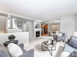 23715 84th Ave W UNIT 102, Edmonds, WA 98026