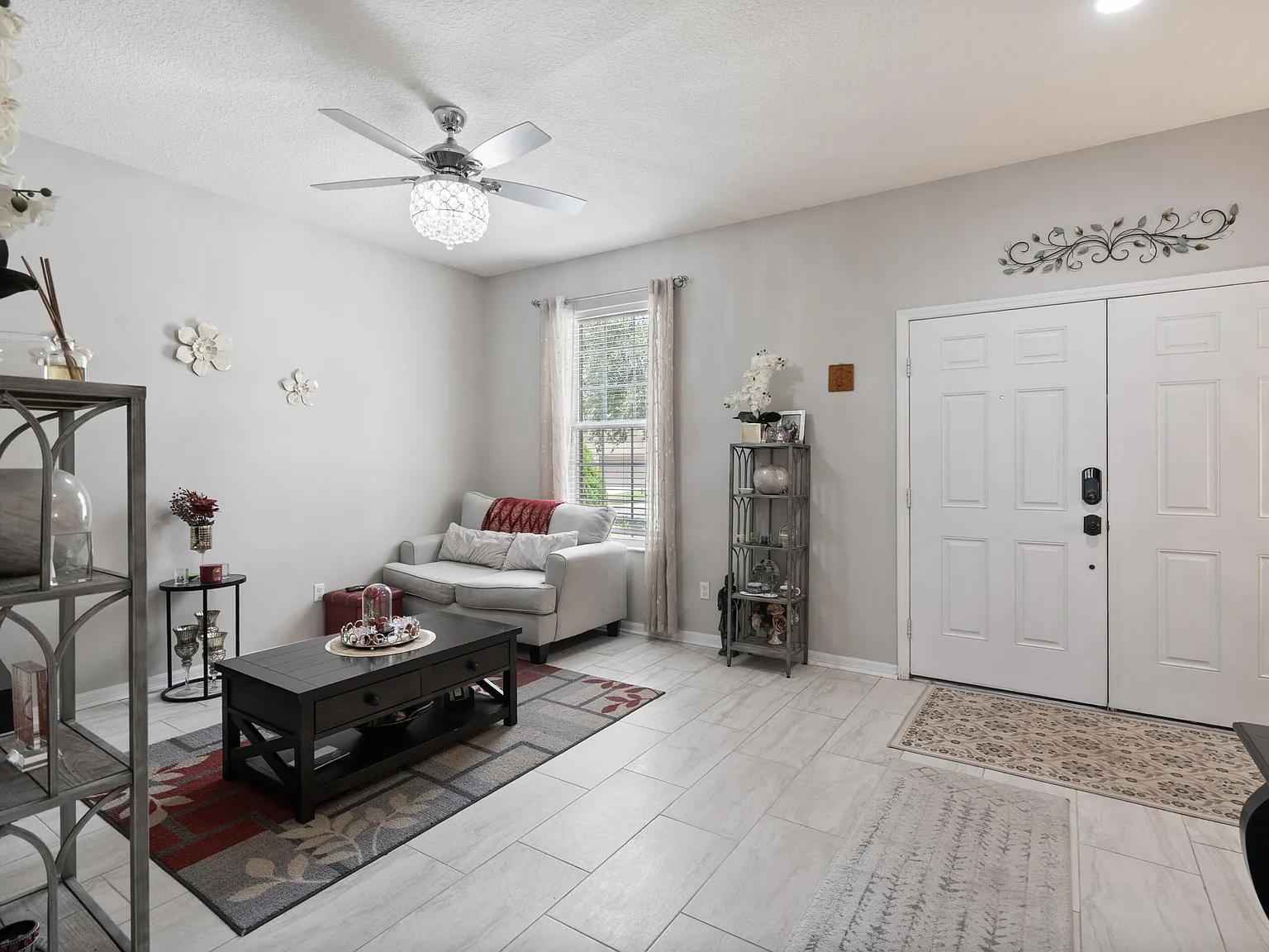 5 bed, 3.5 bath, 3148 sqft, $3,000 — Photo 4
