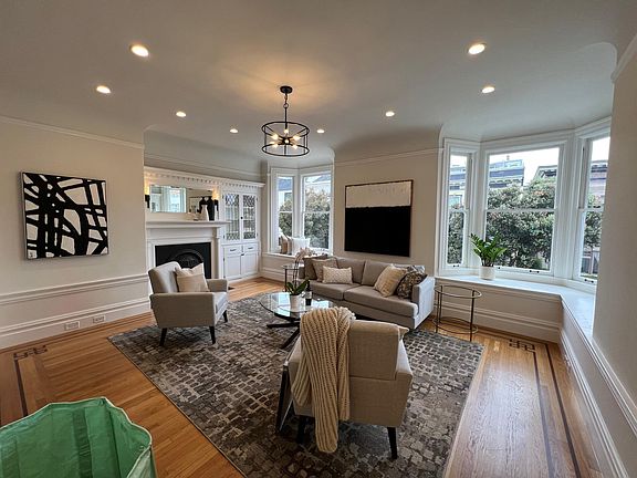 2nd image of 2057 Green St