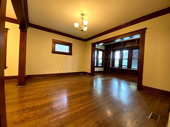 4th image of 1104 S East Ave #1