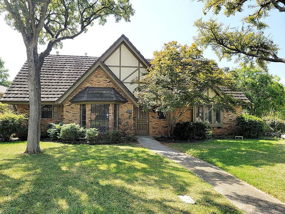 1st image of 500 Willow Creek Ct