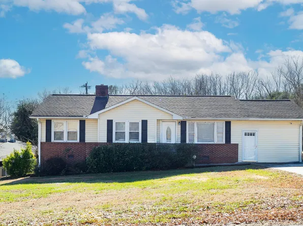 4 Butternut Dr, Greenville, SC 29605